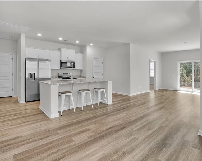 Photo - 139 Holloway Hl Townhome