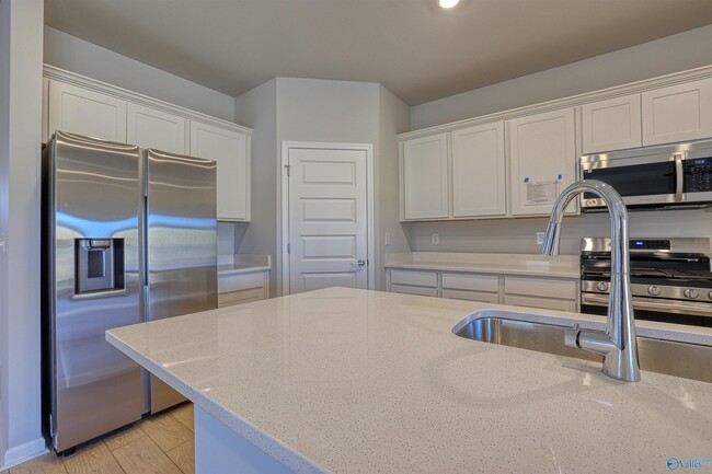 Photo - 12422 Whitcomb Cir