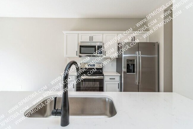 Photo - 5695 Buckthorne Dr