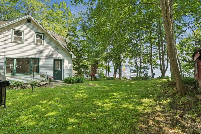 Photo - 111 Cottage Rd