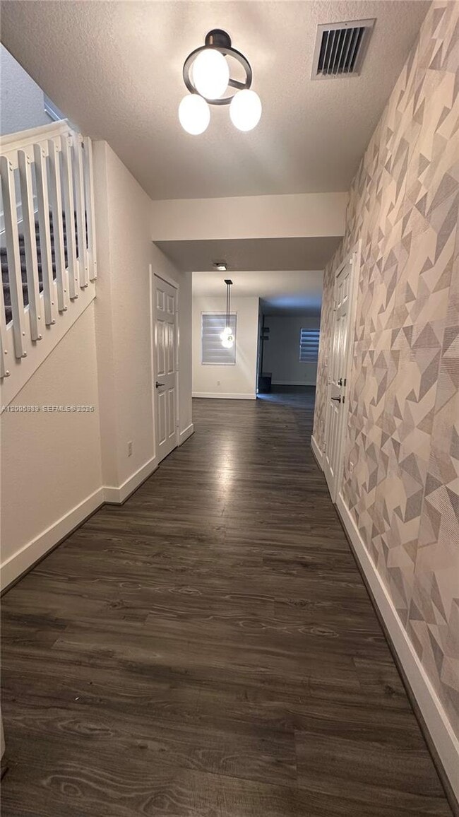 Photo - 3423 W 110th St