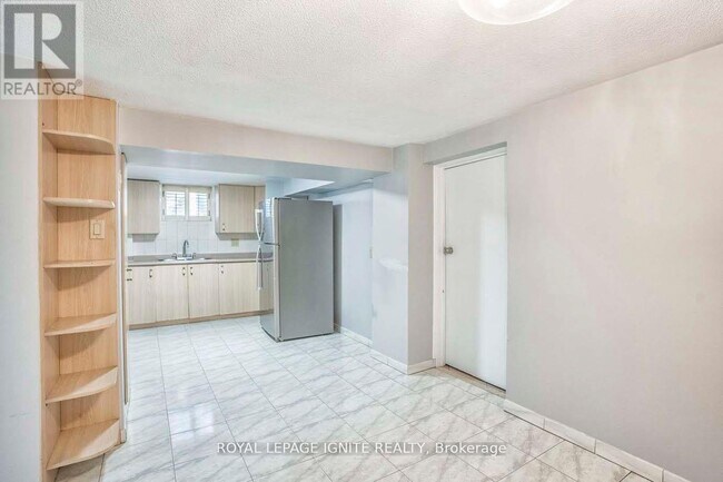 Photo - 71 Barrymore Rd