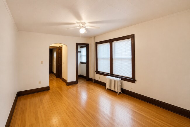 1027-1027 Jenifer St Unit 1E