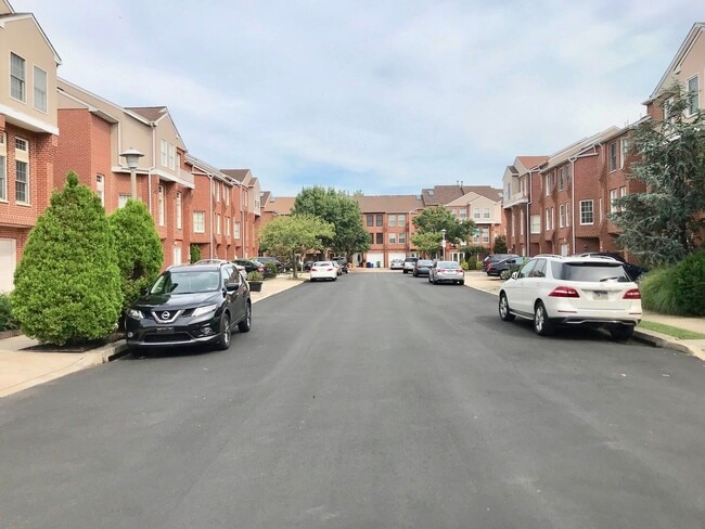 Photo - RARELY OFFERED IN PACKER PARK 3BR/2.5BA HOME w/Garage, Patio & Deck!