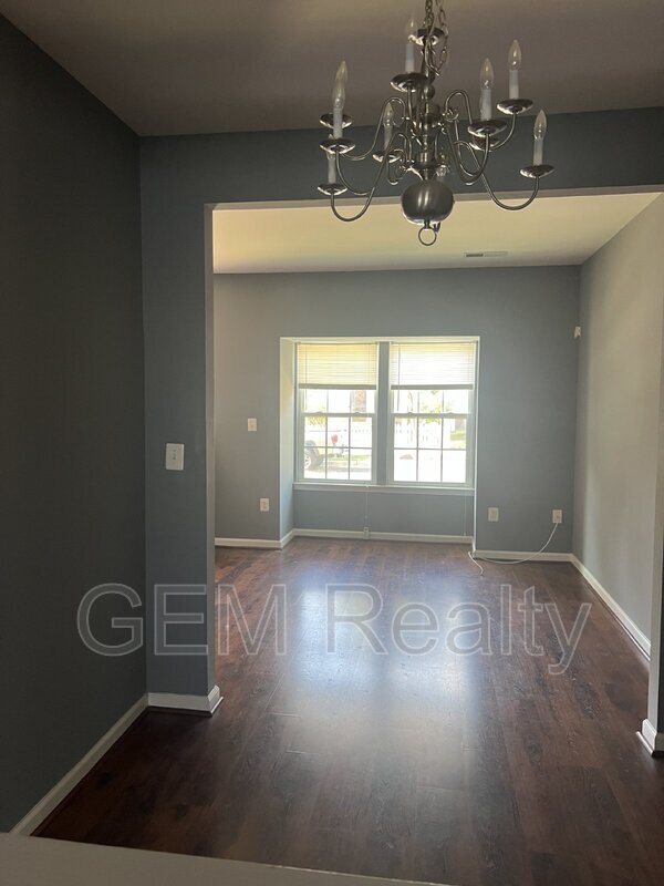 Photo - 7120 Azalea Dr