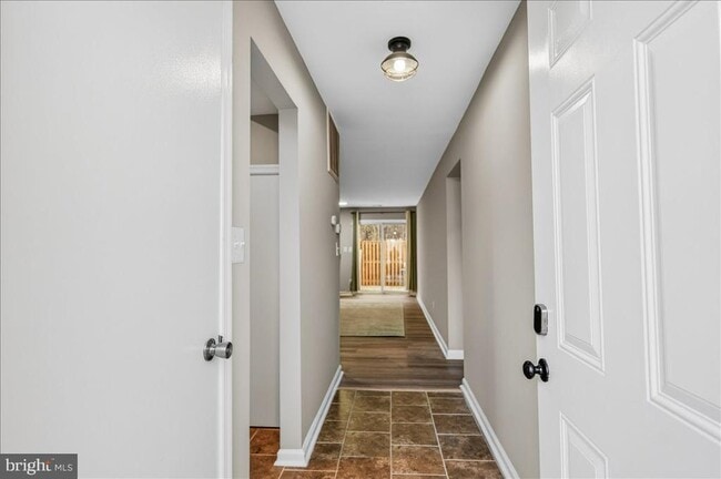 Photo - 16294 Taconic Cir