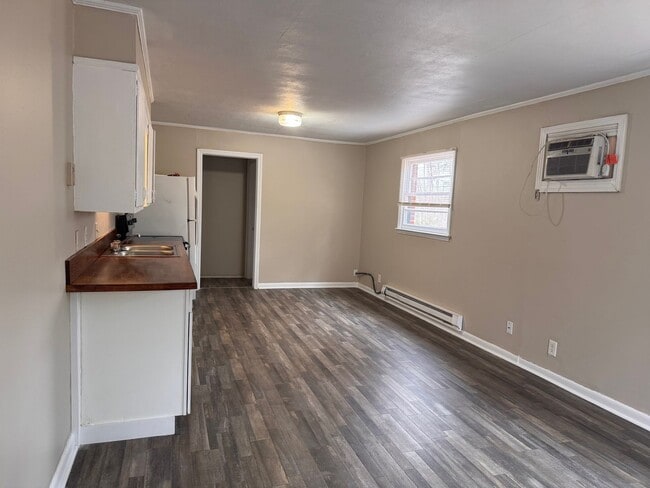 Photo - 1392 Unit 214 LAMBERT RD APT #8