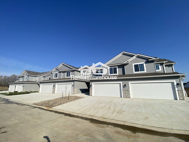 Photo - 7000 Lake Hill Dr