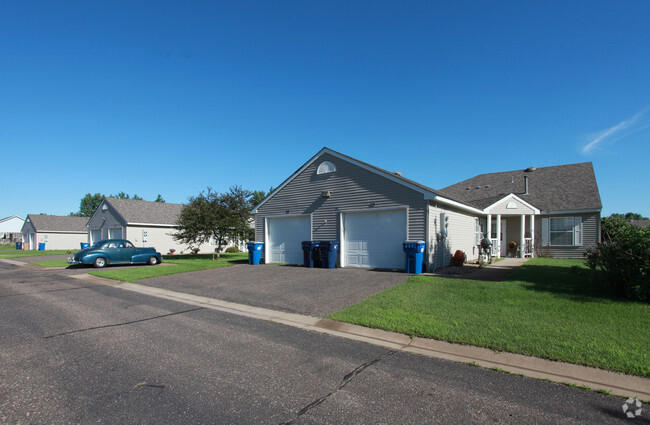 Cottages of Willow Ponds 55+ Senior Community - Cottages of Willow Ponds 55+ Senior Community Apartments