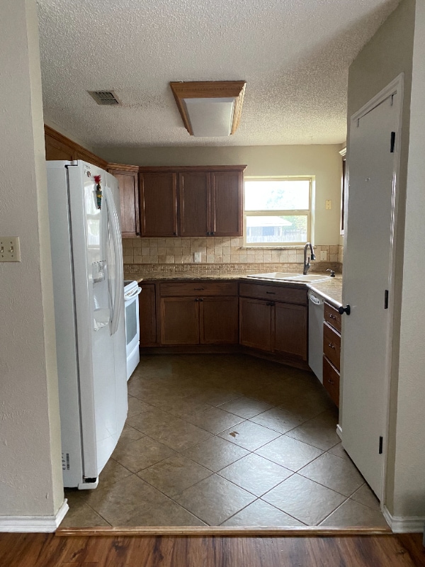 Photo - 1925 Willow Vale Dr