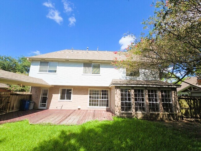 Photo - 2502 Fairwind Dr