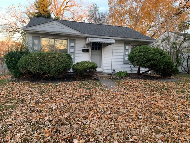 Freshly refinished Ferndale home - Freshly refinished Ferndale home