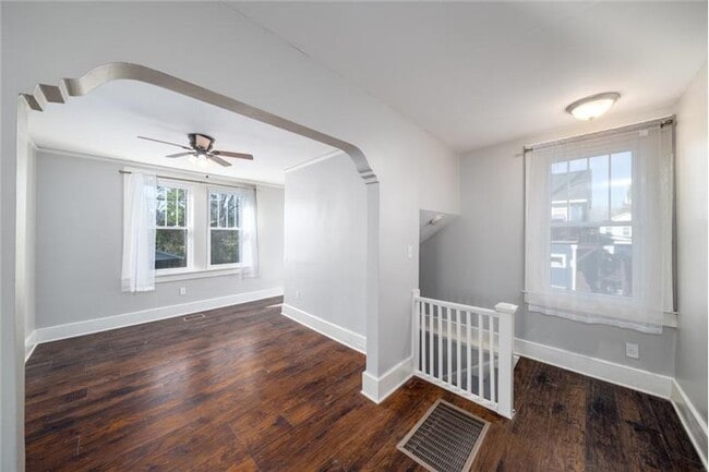 Photo - 1908 Paulsen St