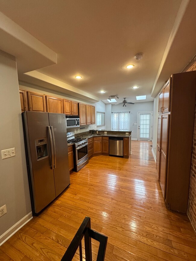 Photo - 11 N Streeper St