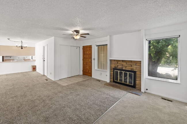 Photo - Close to Fort Carson and Cheyenne Mountain, 3 bedroom townhome with 2 car garage.