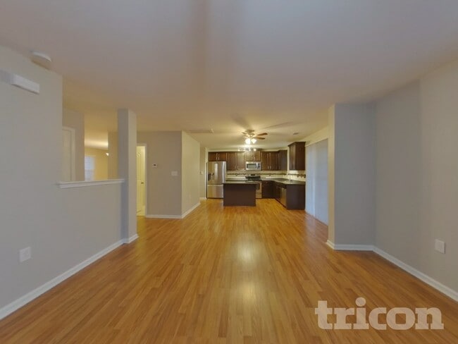 Photo - 2848 Village Center Dr