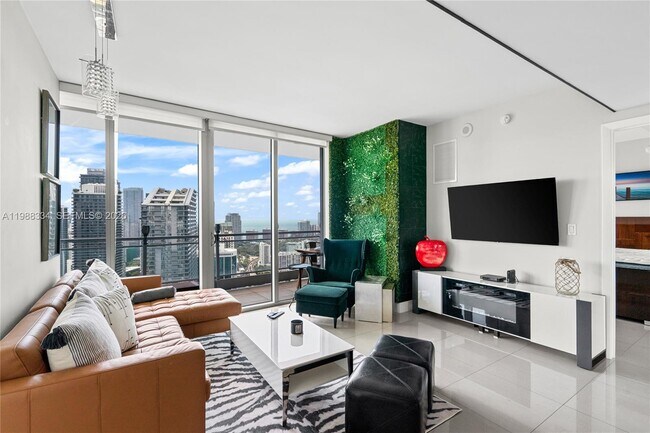 Photo - 92 SW 3rd St Unit 4702