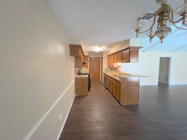 Photo - 430 Breeze Park Dr