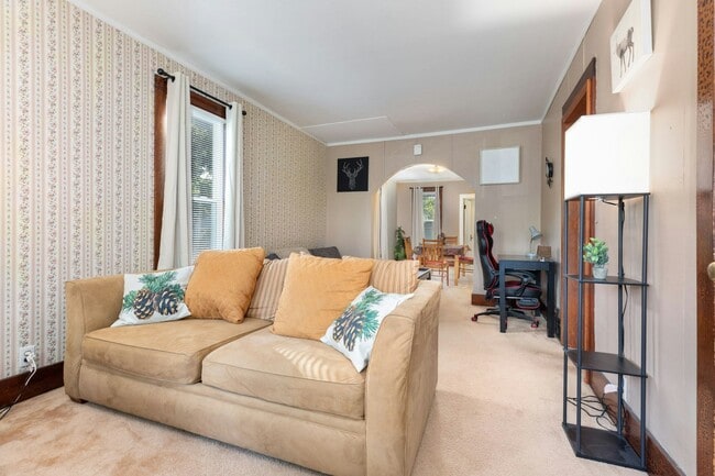 Building Photo - 511 S 3rd St