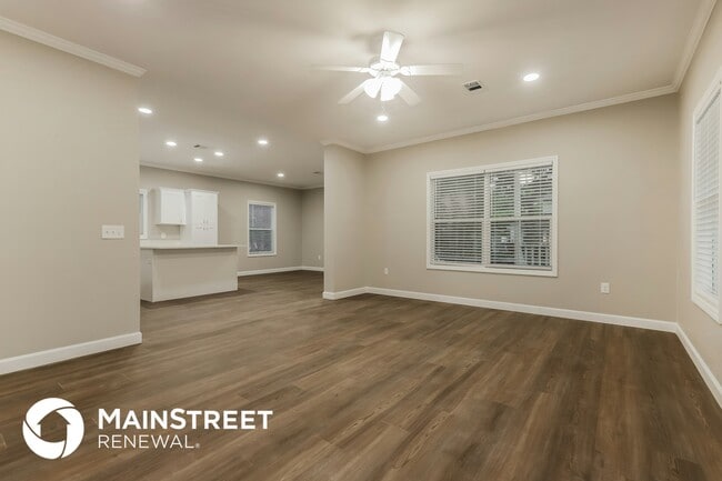Photo - 920 15th Ave S