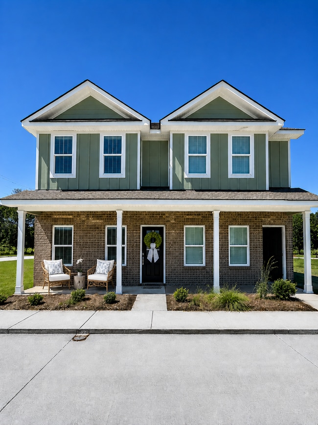 Building Photo - 102 Skye Dr