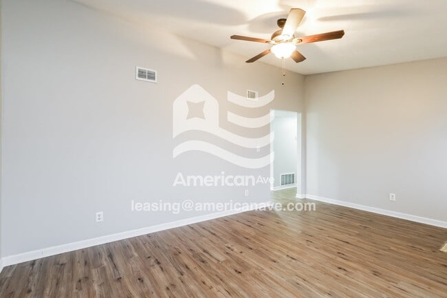 Photo - 8304 Berea Dr