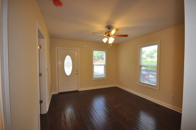 Photo - Sea Hero - Pre-Leasing for Fall Semester 2026