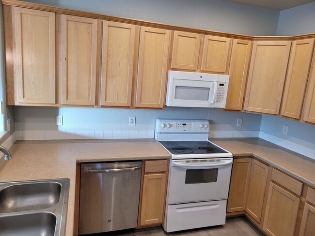 Photo - 2109 Owens Ave