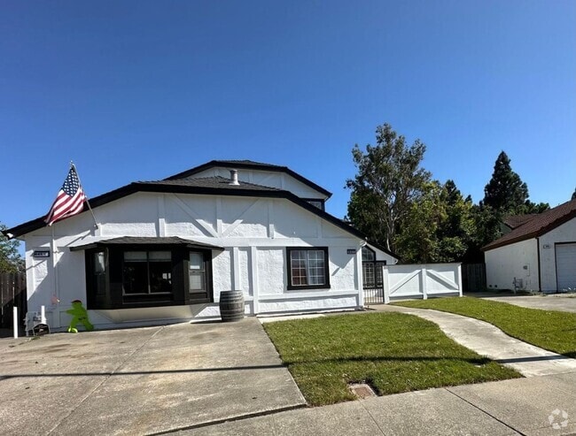 Building Photo - A Stunning desirable 3 Bedroom and 2.5 Bat... Rental