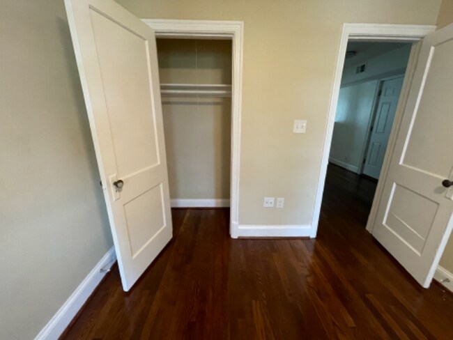 Photo - 4630 New Hampshire Ave NW Unidad 1