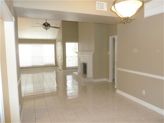 Photo - 2100 Tanglewilde St Unit 8