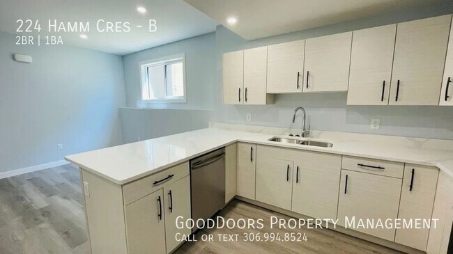 Photo - 224 Hamm Cres Unit B