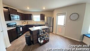 Photo - 9930 Spotted Rose