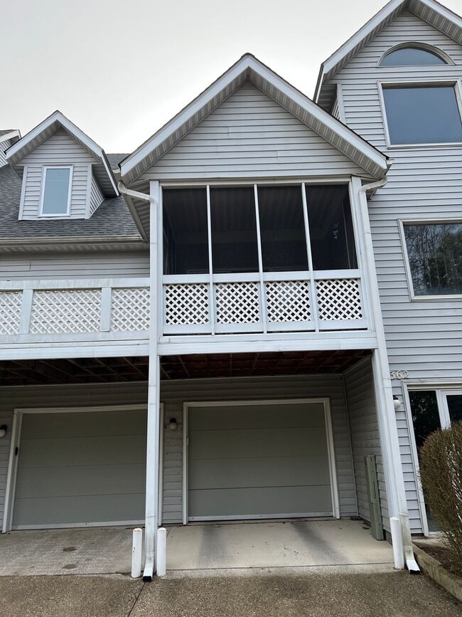 Photo - 2 Bedroom, 2 Bath by Mall Available Now!  $1,500 monthly