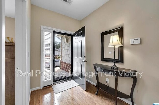Photo - 1056 Crawford Ct