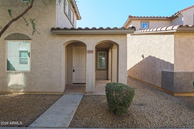 Building Photo - 5458 W Fulton St