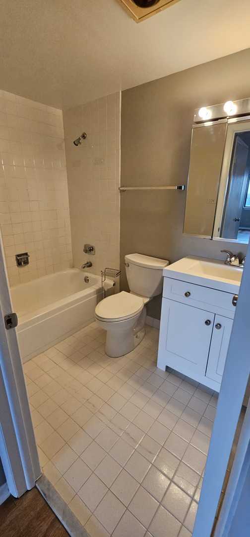 Photo - 6340 Americana Dr Unidad 921