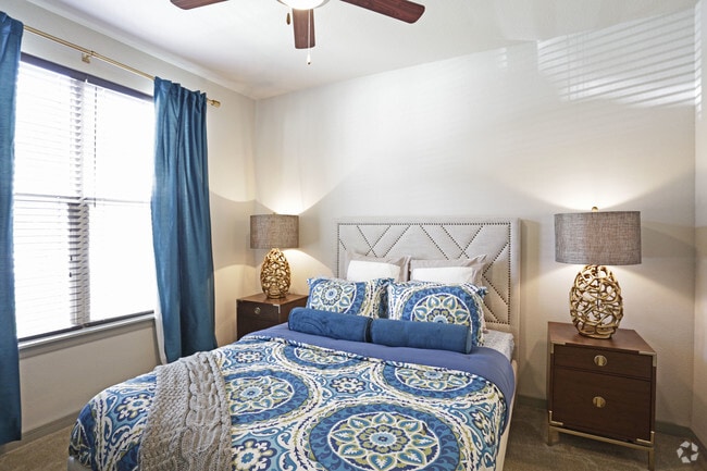 1BR,1BA - 763SF - BEDROOM