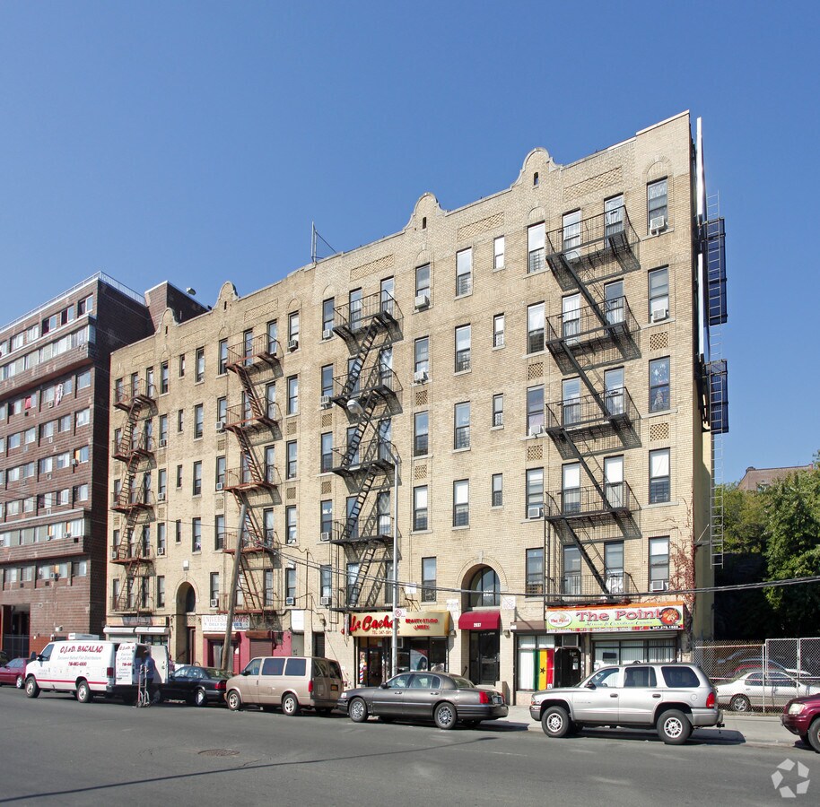 Photo - 2031-2037 Webster Ave