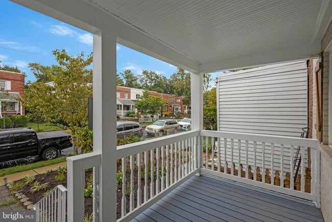 Photo - 3030 Manning St