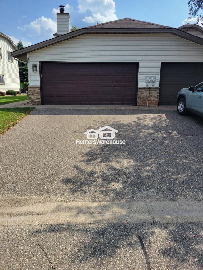 Building Photo - 1331 67th Ln N Rental