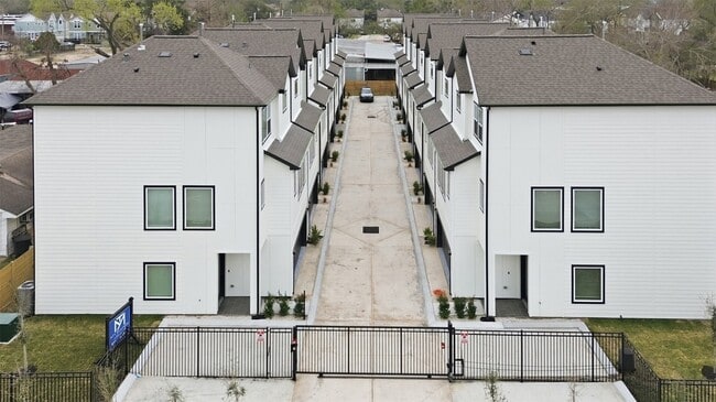 Photo - 9405 D Hammerly Blvd