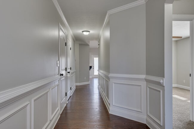 Photo - 1721 Dunmore Ave