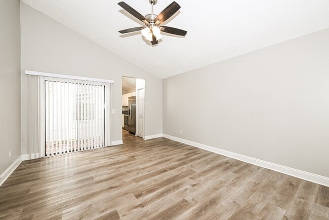 Photo - 8563 Goldeneye Ln