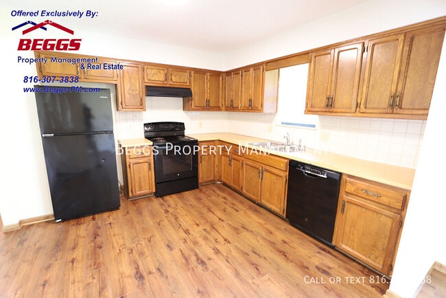 Photo - 1116 Broadmore Ln