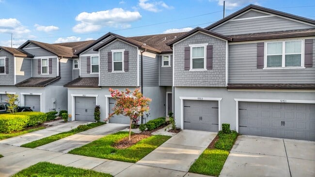 Photo - Stylish Townhome 2 bed 2.5 bath, Garage & ...