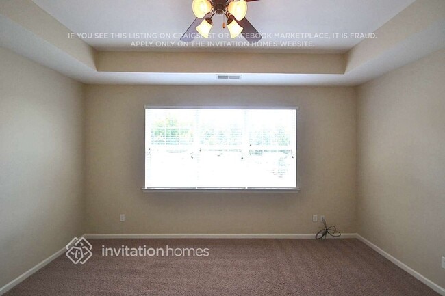 Photo - 502 Whitney Way