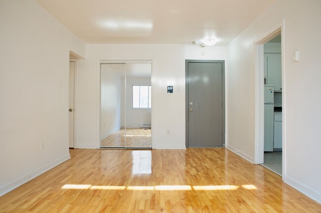 Building Photo - 3919 Rue Newmarch Unit 10