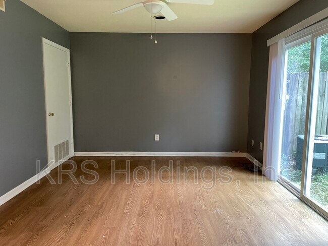 Photo - 3329 Weeping Willow Ln