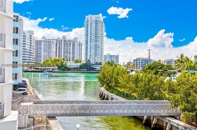 Photo - 1674 Bay Dr E Unit 302